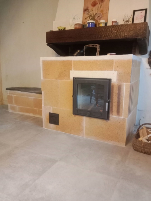 [44] Poêle de masse sur mesure en cours de construction