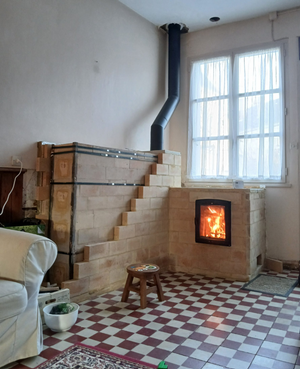 [37] Café autour d'un poêle de masse